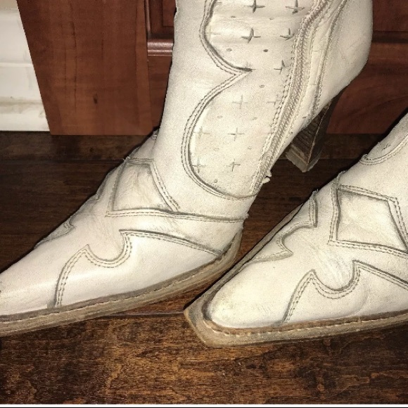 Destroy White Leather Cowboy Boots - Picture 5 of 8